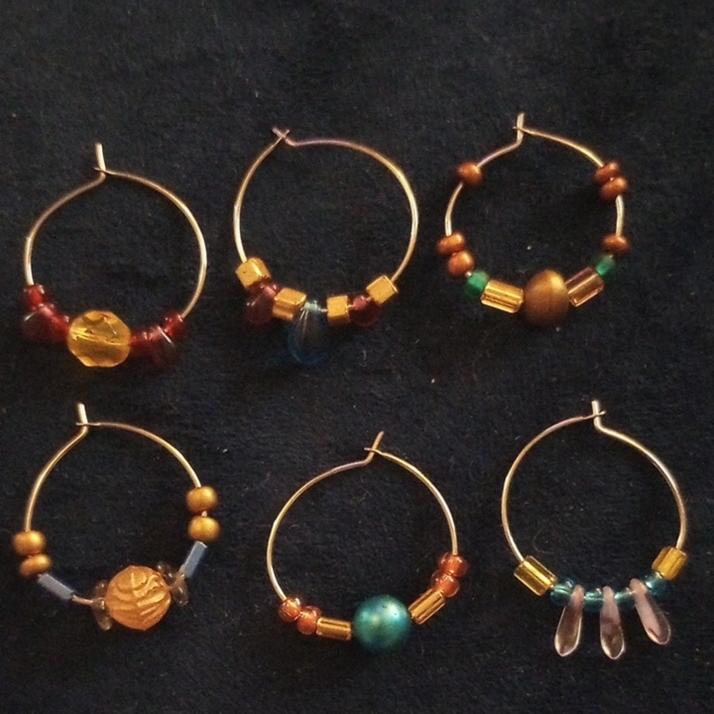 Elegant Beaded Wine Charm Set